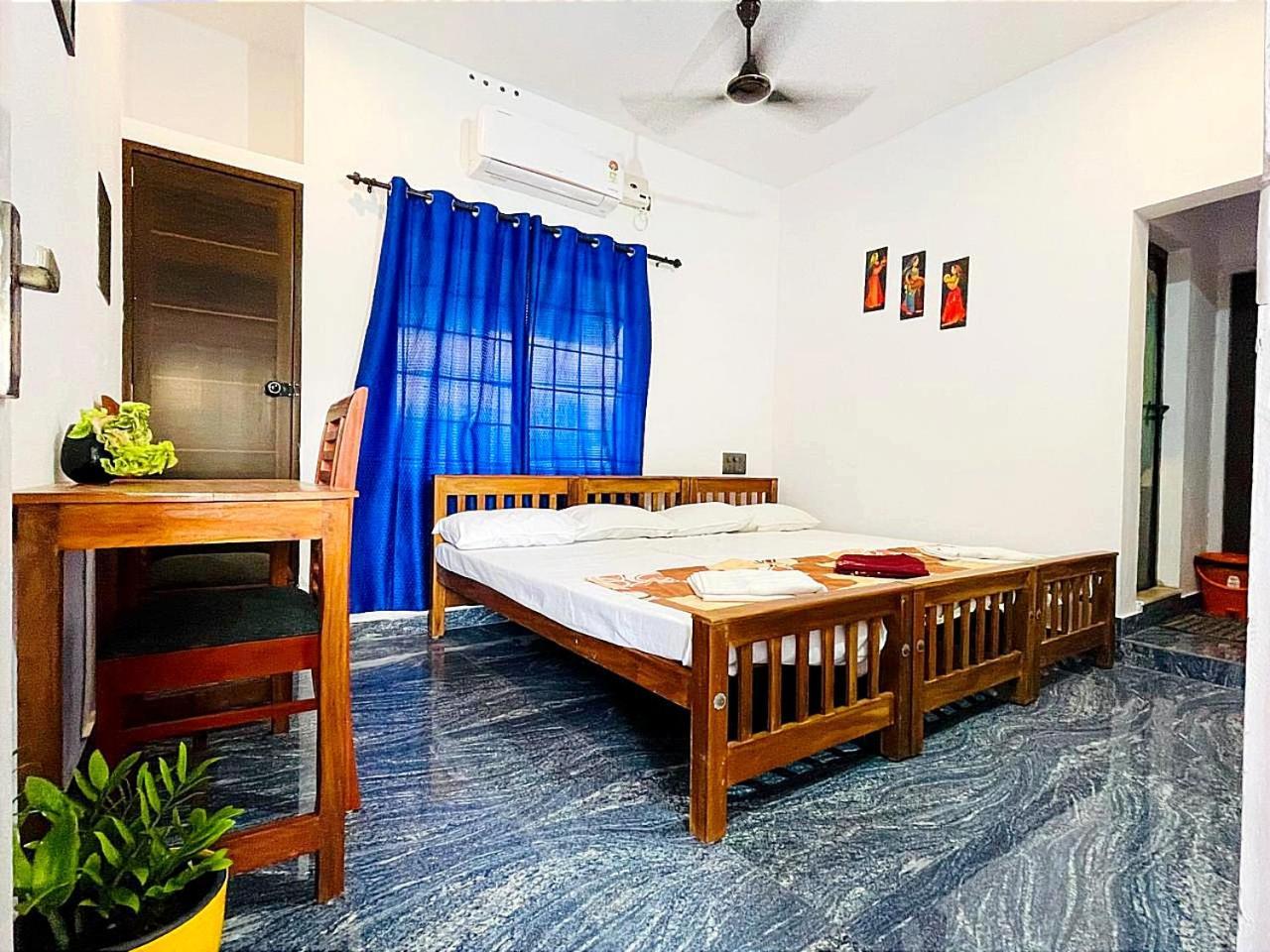 Raelyn'S Homestay Kochi Extérieur photo
